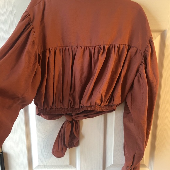 Button up crop top - Picture 2 of 2